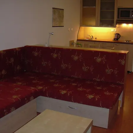 Apartment Asek *